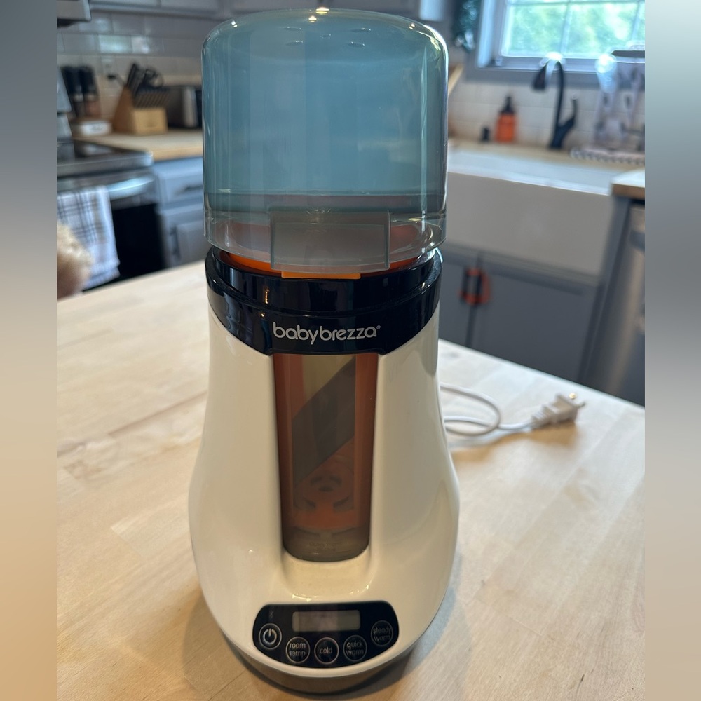 Baby Brezza bottle warmer